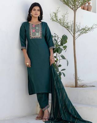 Floral embroidered cotton round neck kurta trosuer & dupatta set 2
