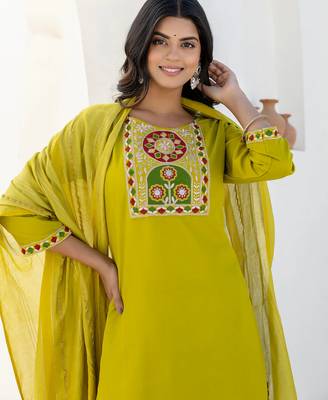 Floral embroidered cotton round neck kurta trosuer & dupatta set 4