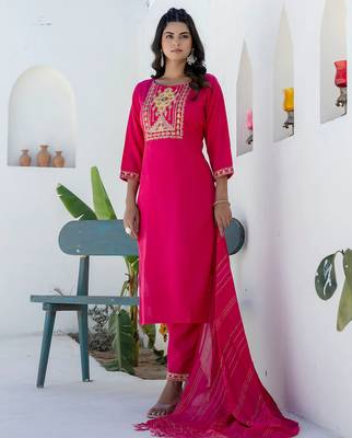 Floral embroidered cotton round neck kurta trosuer & dupatta set 4
