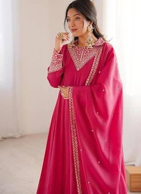 Pink silk blend zari dori sequeince embroidered work anarkali set full stitch 2