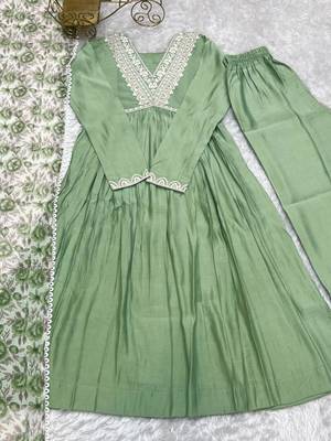 Pista roman silk chanderi nyra cut thread dori sequence work kurta set full stitched 5