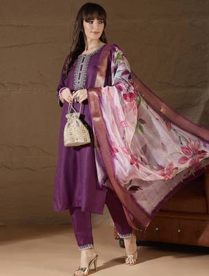 Floral embroidered cotton round neck kurta trosuer & dupatta set 2