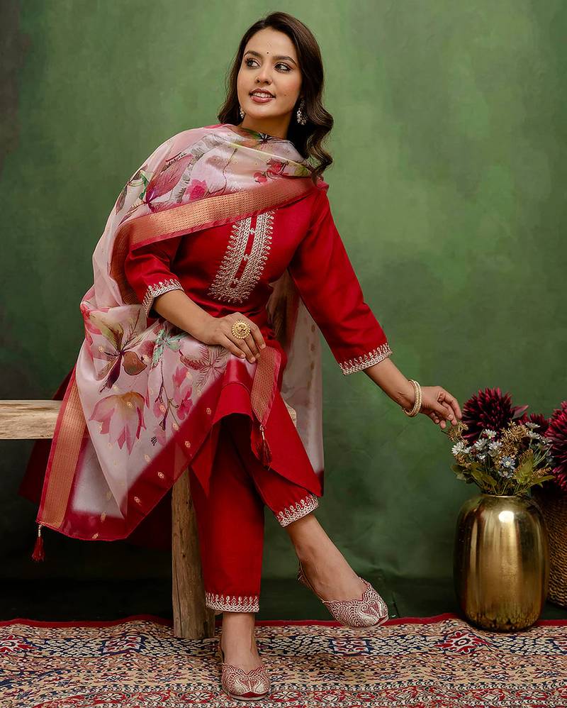Floral embroidered cotton round neck kurta trosuer & dupatta set