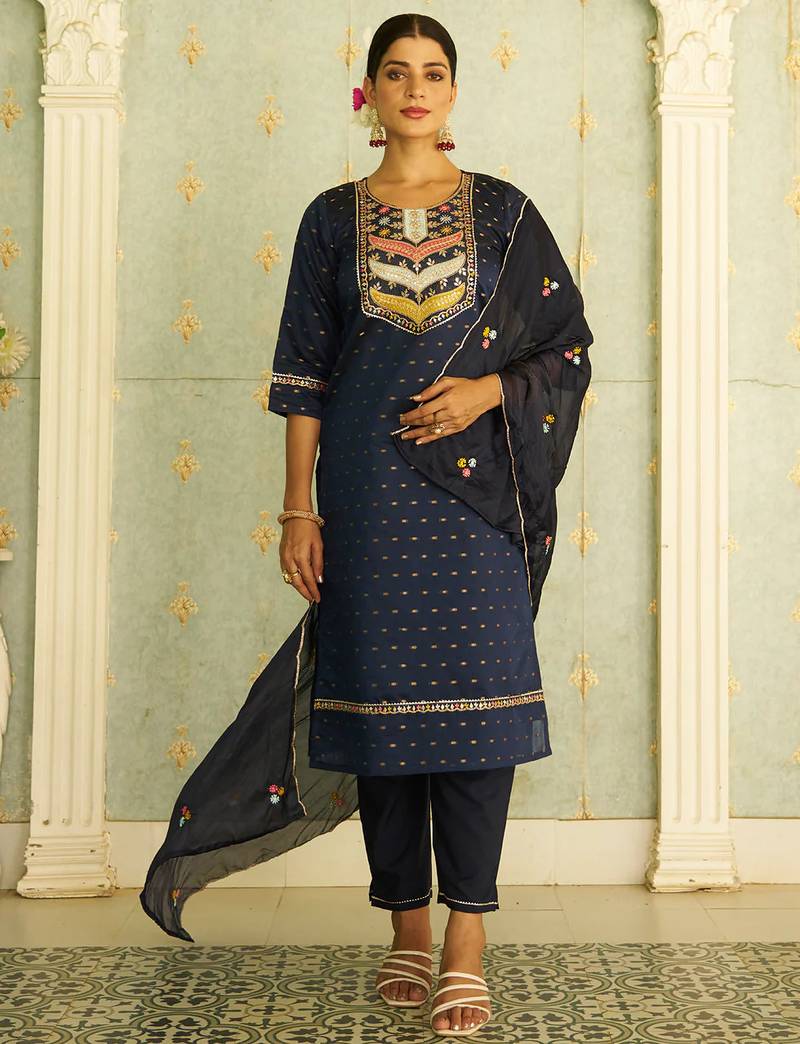 Floral embroidered chanderi silk round neck kurta trosuer & dupatta set