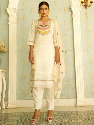 Floral embroidered chanderi silk round neck kurta trosuer & dupatta set 1