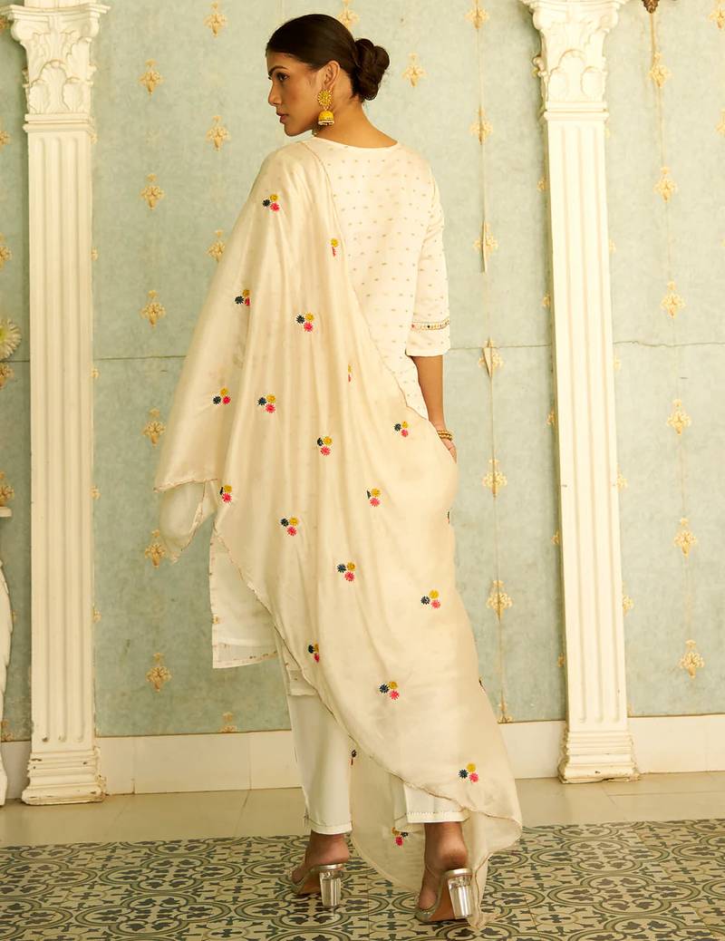 Floral embroidered chanderi silk round neck kurta trosuer & dupatta set