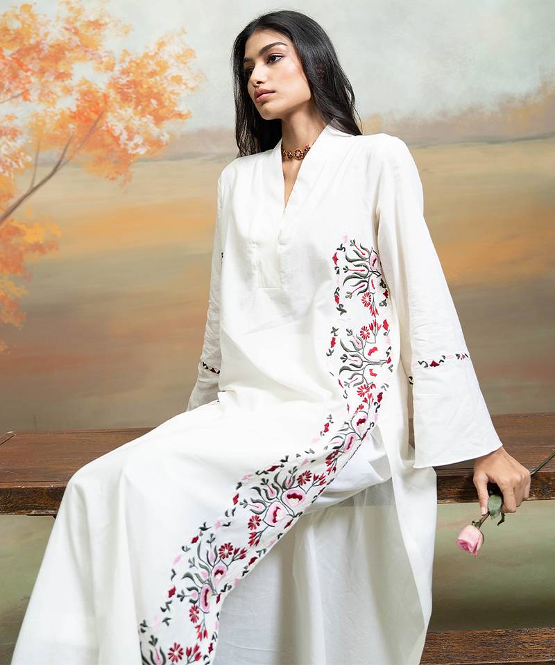Off white embroidered mulmul kurta set