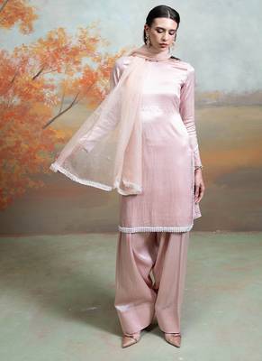Pastel pink embroidered ganghi silk kurta set 3