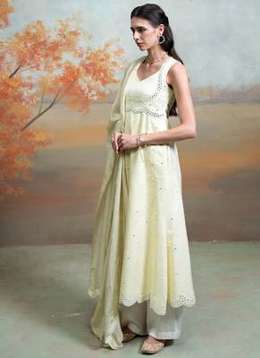 Butter yellow embroidered raw silk anarkali set 2