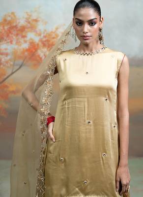 Metallic beige gold embroidered modal satin kurta set 4
