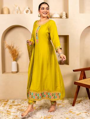 Floral embroidered viscose rayon round neck kurta trosuer & dupatta set 1