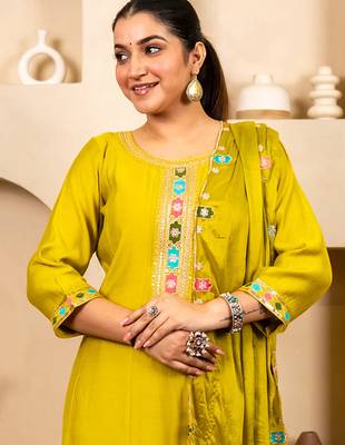 Floral embroidered viscose rayon round neck kurta trosuer & dupatta set 3
