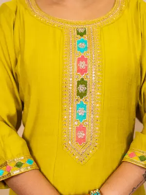 Floral embroidered viscose rayon round neck kurta trosuer & dupatta set 4