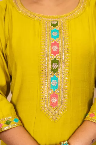 Floral embroidered viscose rayon round neck kurta trosuer & dupatta set