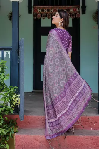purple colour Ready to wear saree with unstitched blouse