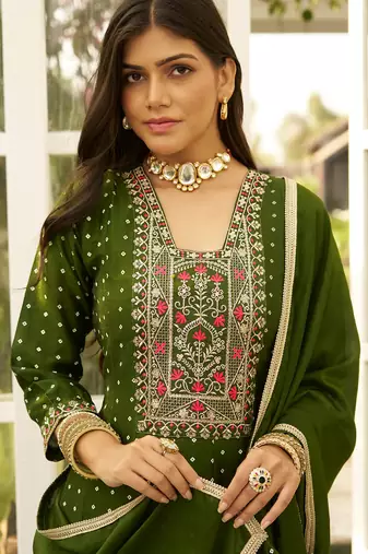 Floral embroidered silk blend v neck kurta trosuer & dupatta set