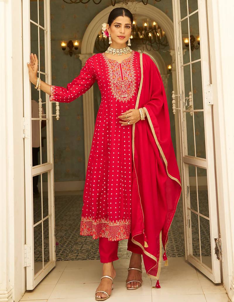 Floral embroidered silk blend v neck kurta trosuer & dupatta set