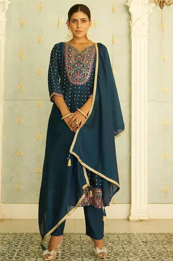 Floral embroidered silk blend v neck kurta trosuer & dupatta set