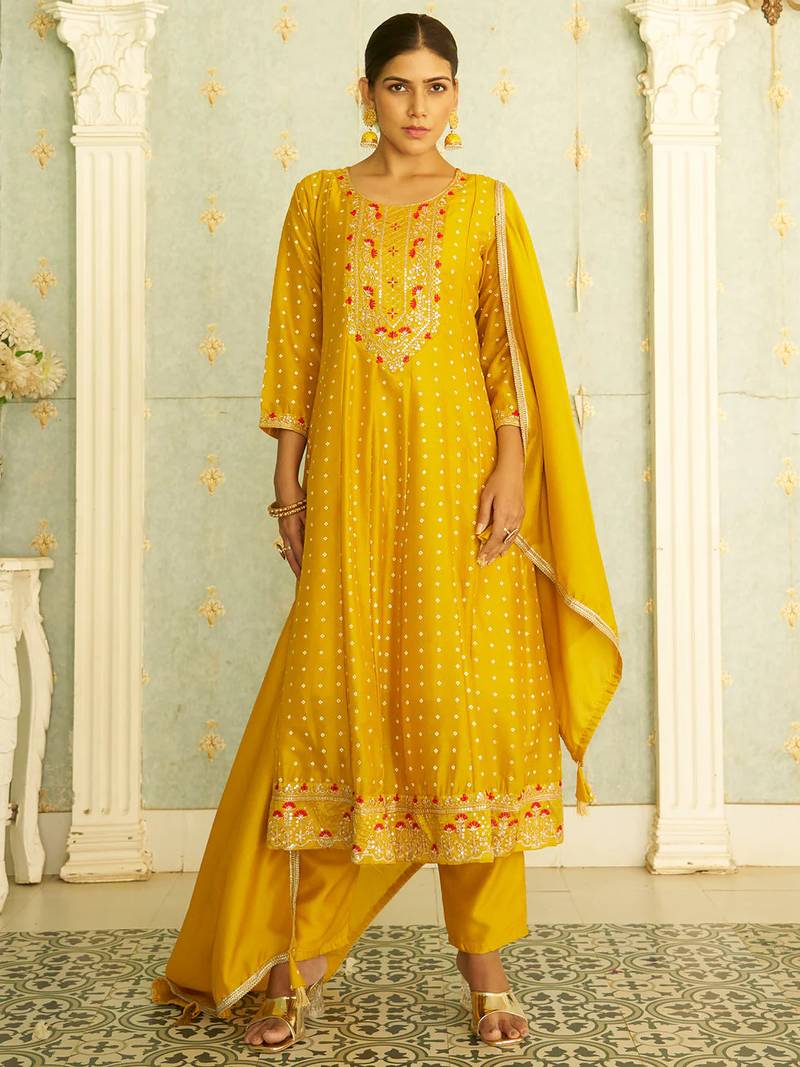 Floral embroidered silk blend v neck kurta trosuer & dupatta set