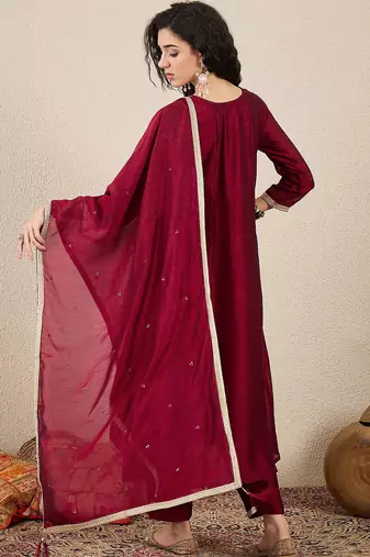 Floral embroidered silk blend round neck kurta trosuer & dupatta set