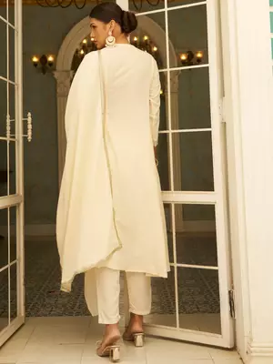 Floral embroidered silk blend round neck kurta trosuer & dupatta set 2