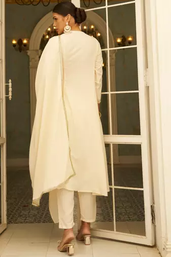 Floral embroidered silk blend round neck kurta trosuer & dupatta set