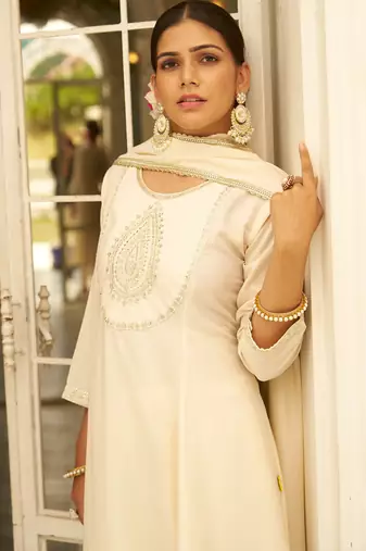 Floral embroidered silk blend round neck kurta trosuer & dupatta set