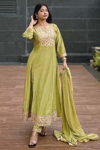 Floral embroidered silk round neck kurta trosuer & dupatta set