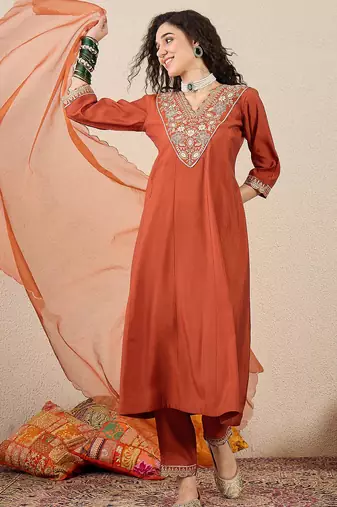 Floral embroidered silk blend v neck kurta trosuer & dupatta set