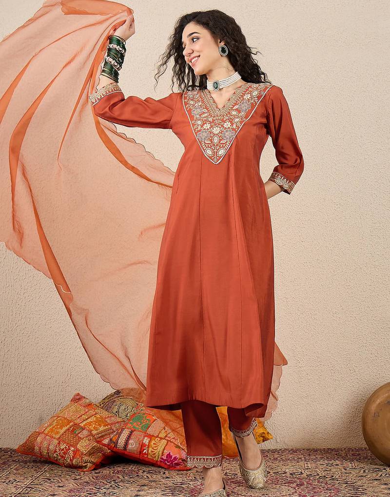 Floral embroidered silk blend v neck kurta trosuer & dupatta set