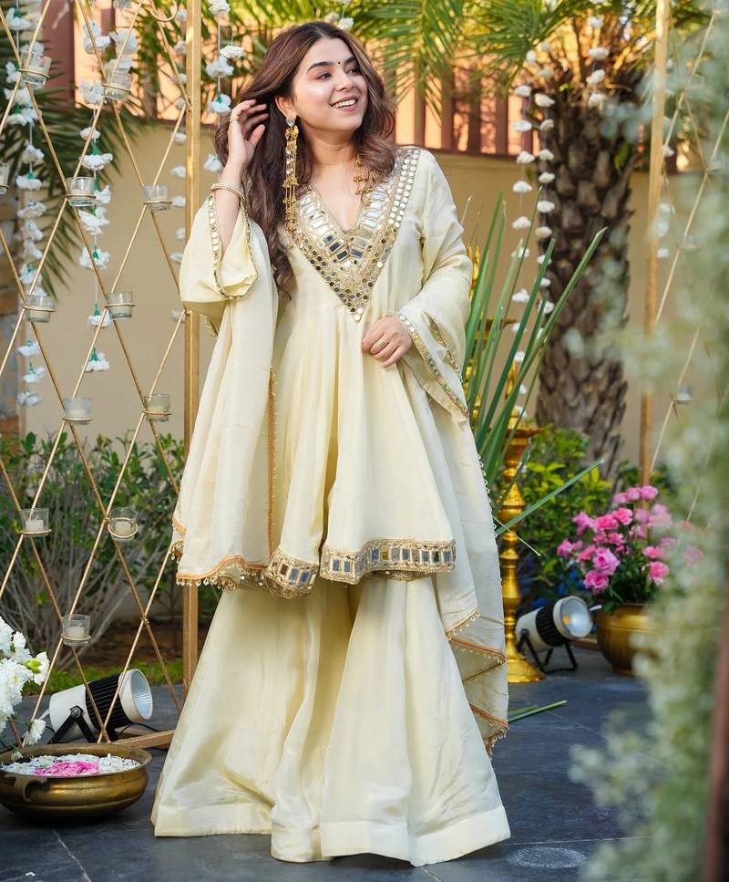 Cream chinon silk mirror embroidered v neck kurta palazzo set with dupatta