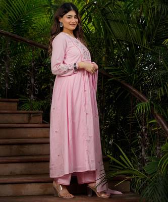 Pink chanderi silk sequin embroidered round neck kurta set with dupatta 4