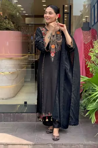 Black chanderi silk sequin embroidered v neck kurta set with dupatta