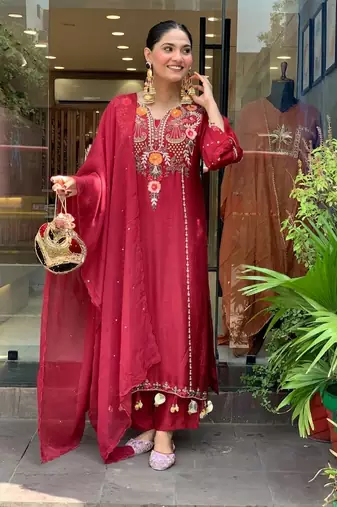 Maroon chanderi silk sequence embroidered v neck kurta set with dupatta
