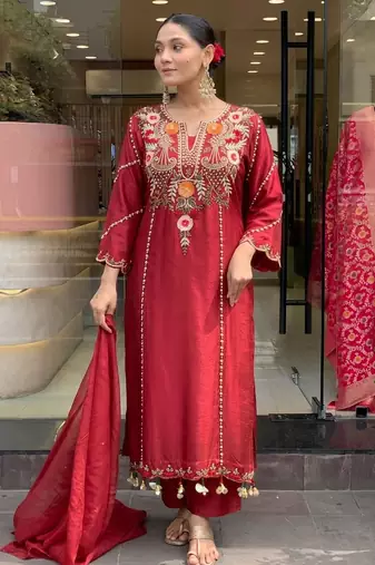 Maroon chanderi silk sequin embroidered v neck kurta set with dupatta