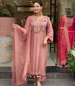 Peach chanderi silk sequence embroidered v neck kurta set with dupatta