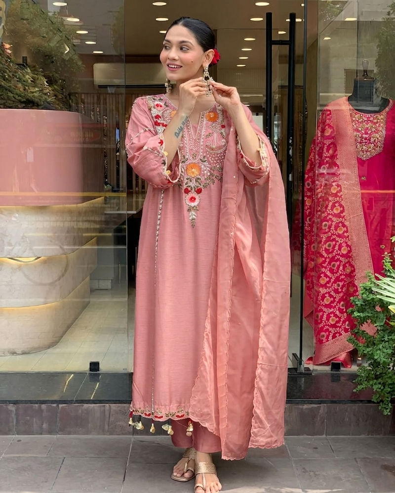Peach chanderi silk sequence embroidered v neck kurta set with dupatta
