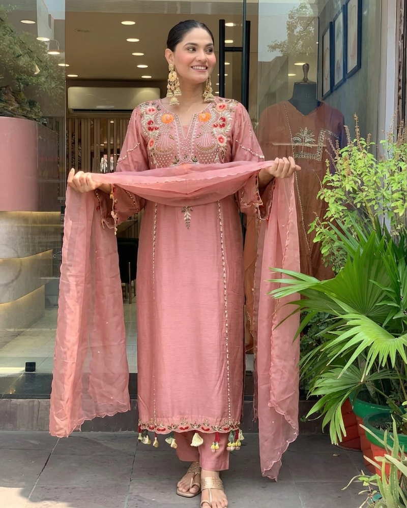 Peach chanderi silk sequence embroidered v neck kurta set with dupatta