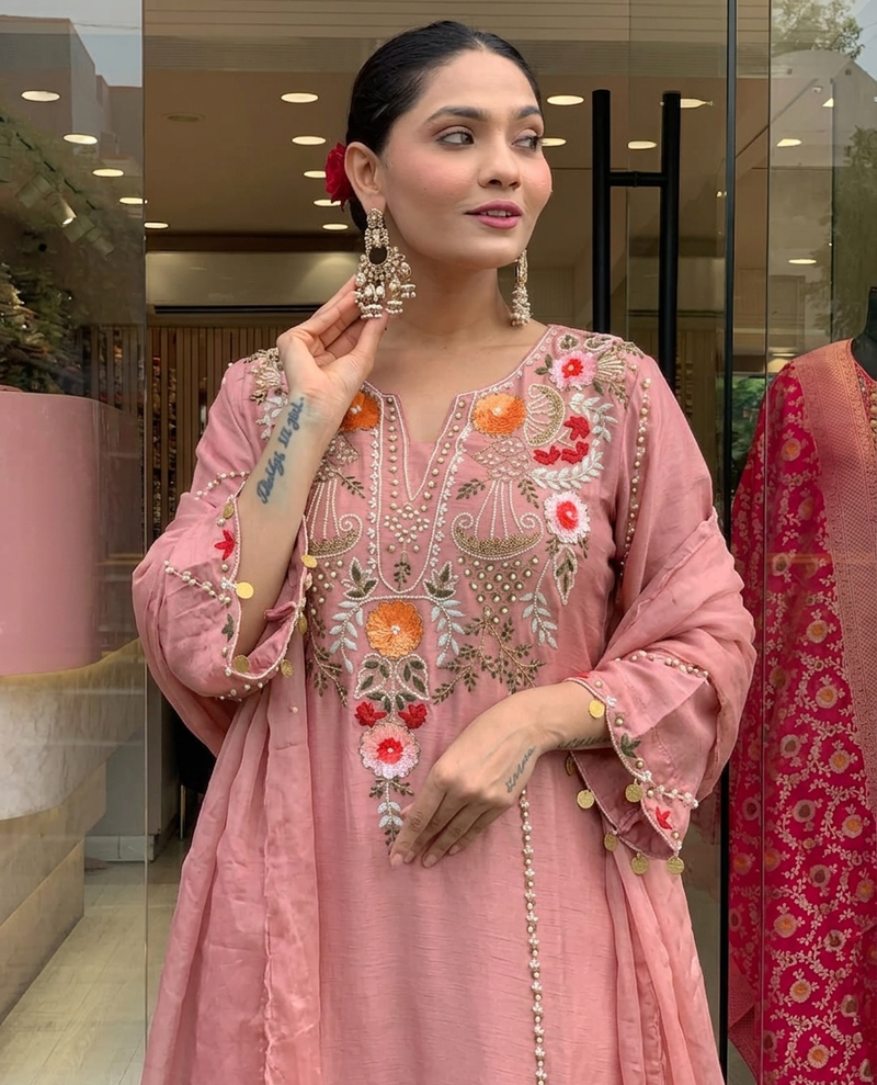 Peach chanderi silk sequence embroidered v neck kurta set with dupatta
