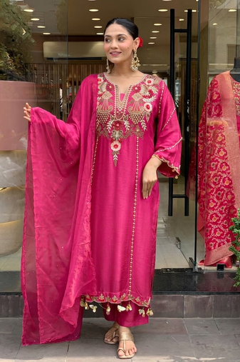 Pink chanderi silk sequence embroidered v neck kurta set with dupatta