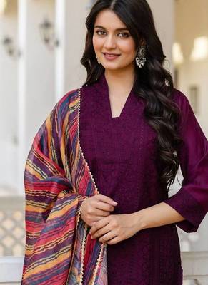 Women purple embroidered kurta pant set with multicolor dupatta 4