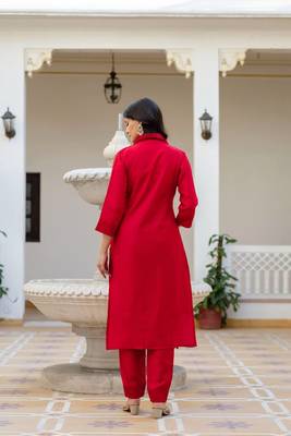 Women red embroidered kurta pant set with multicolor dupatta 5