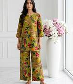 Women new latest  green floral printed crepe kurta with palazzos set