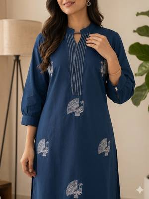 Women blue cotton printed kurta with trousers co-ord set 2