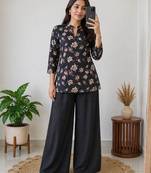Women black & beige floral printed cotton kurti with black wide-leg palazzo set