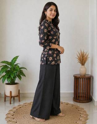 Women black & beige floral printed cotton kurti with black wide-leg palazzo set 2