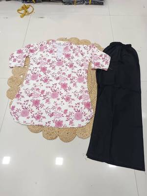 Women white & mauve lotus floral printed cotton kurti with black palazzo set 3