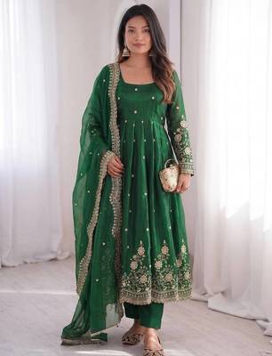 green embroidered anarkali suit set with dupatta 1