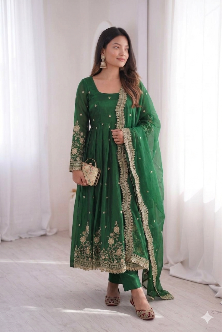 Womens new latest trendy elegant green  embroidered anarkali suit set with scalloped dupatta