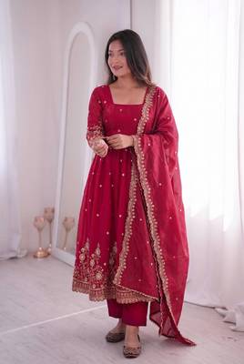 red embroidered anarkali suit set with dupatta 1
